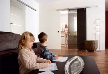 automatisches_glasschiebetuersystem_dorma_magneo_cs80