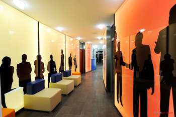 ganzglastuere_de_digitaler_glasdruck_dimax_mot1