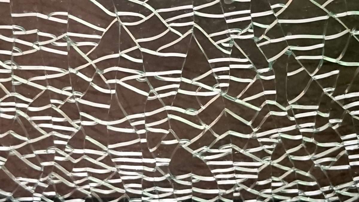 Detail Averkauf Glastür Crash Verbundglas Ausstellungsstück kpl. mit Beschlägen zum Sonderpreis