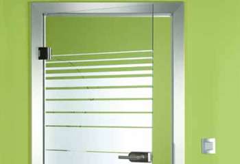 glastueren-aktion-loft-express-motiv-komplett-mit-glastuerbeschlaegen