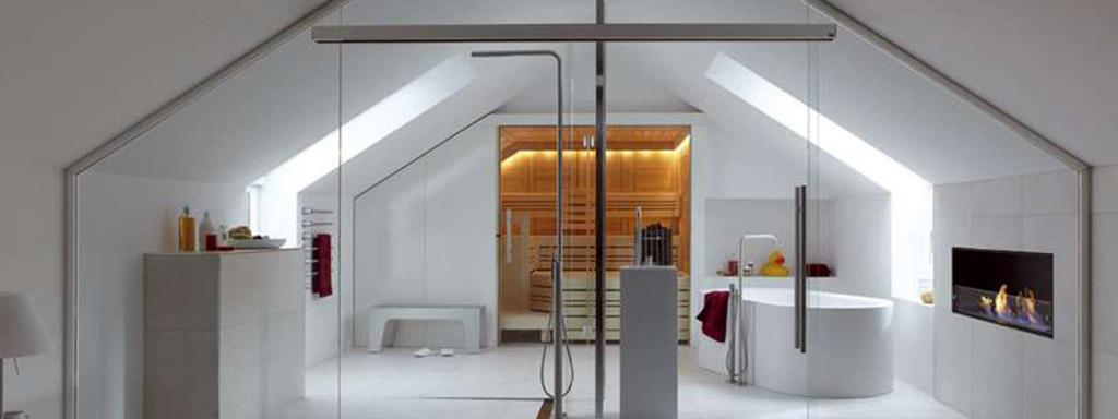 Glastüren von Ganzglastüre im Badezimmer