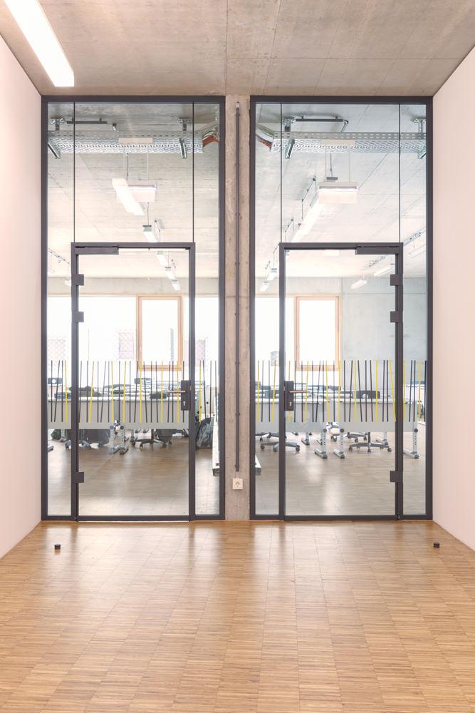 Uniquin Glasanlagen Glastrennwandsystem von dormakaba, Design und Schallschutz für fast jeden Einsatzbereich - beta.ganzglastuere.de